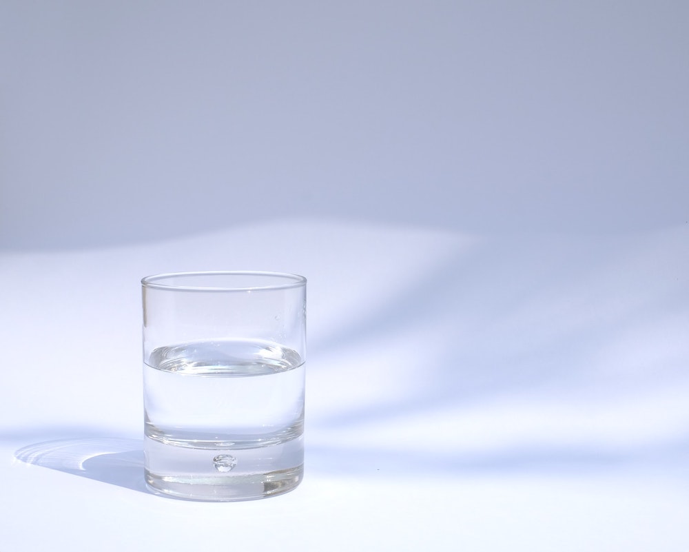 Jedna sklenice vody
