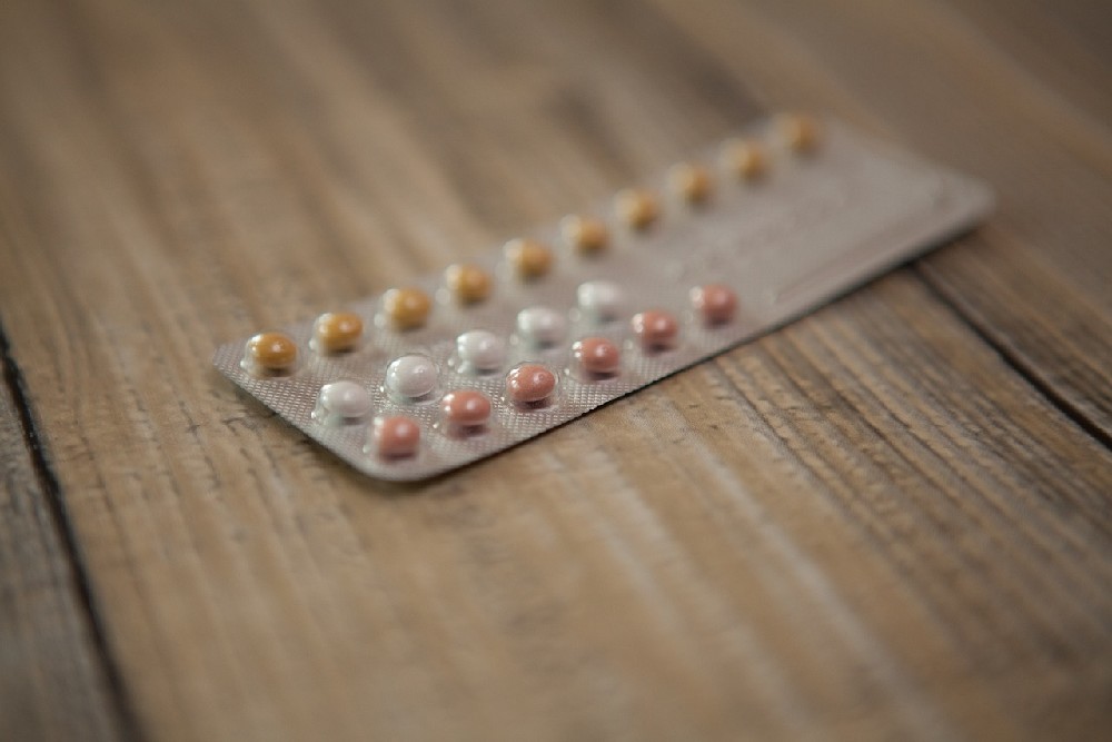 Platíčko antikoncepčních pilulek