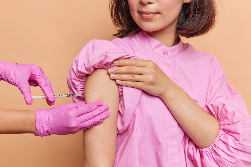 Mladá slečna na očkování proti HPV
